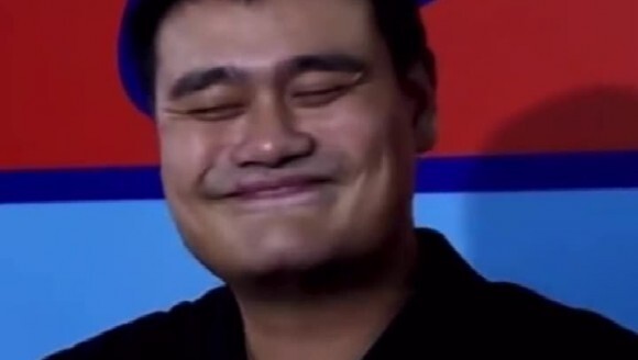 记者曾问：周琦可能成为下一个姚明吗？姚明听完后笑了