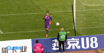 半场-郑铮任意球圆月弯刀 山东泰山暂1-0青岛青春岛