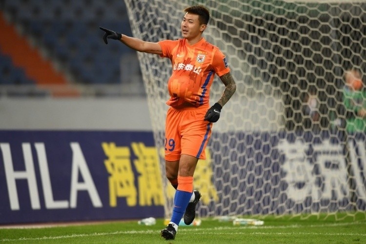 足协杯-郑铮圆月弯刀成源、田鑫破门 山东泰山3-0青岛青春岛晋级