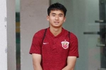 海港球员雷文杰新赛季继续租借南通支云1年，上赛季在南通19场4球