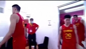 险胜巴林后男篮更衣室曝光：杜锋无奈吐槽 队员们低头思考