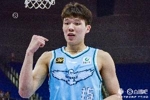 媒体人：季后赛结束后 杨瀚森会第一时间赴美进行特训和备战选秀